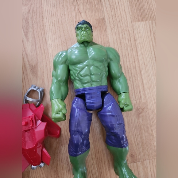 Bundle Of three 12 inch Marvel action heros - Picture 4 of 4